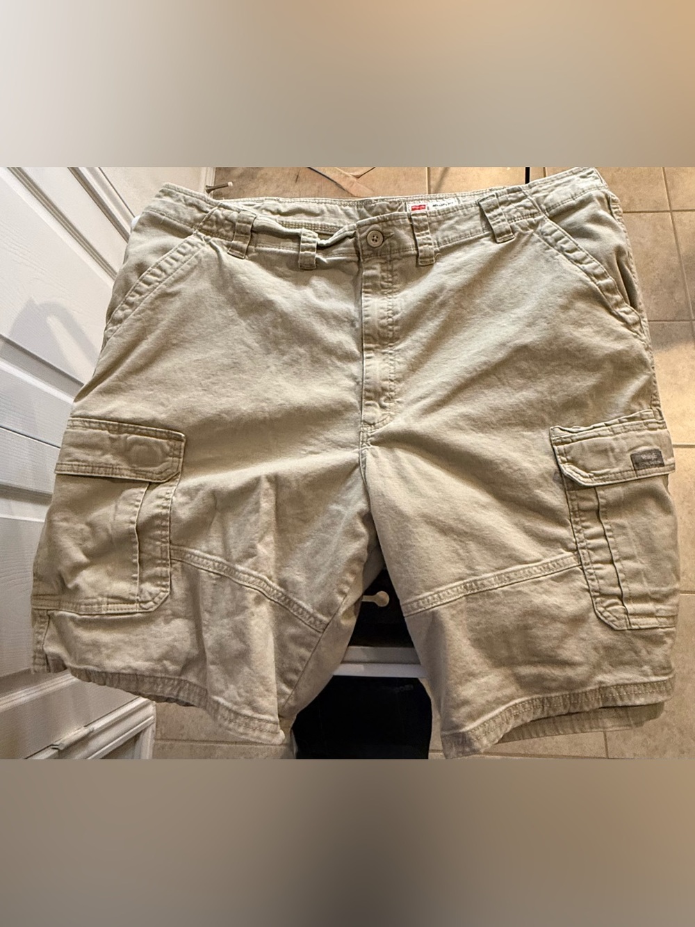 Wrangler Khaki Cargo Men’s Shorts